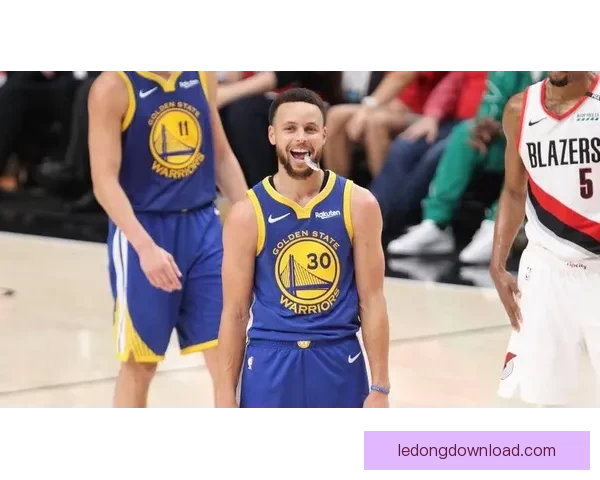 库里称文班走进更衣室燃起全队斗志竞争精神感染力十足