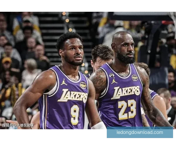 皮尔斯：詹库杜难以凭单核夺冠 湖人阵容更强因有关键球员决定胜负